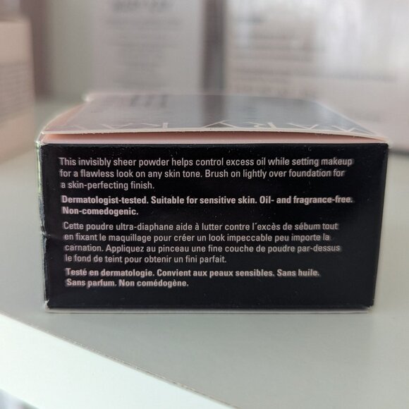 Mary Kay Translucent Loose Powder - Picture 2 of 3